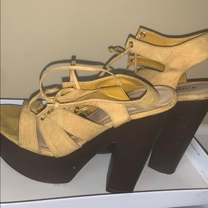 Yellow Strappy Heels. Block Heels.